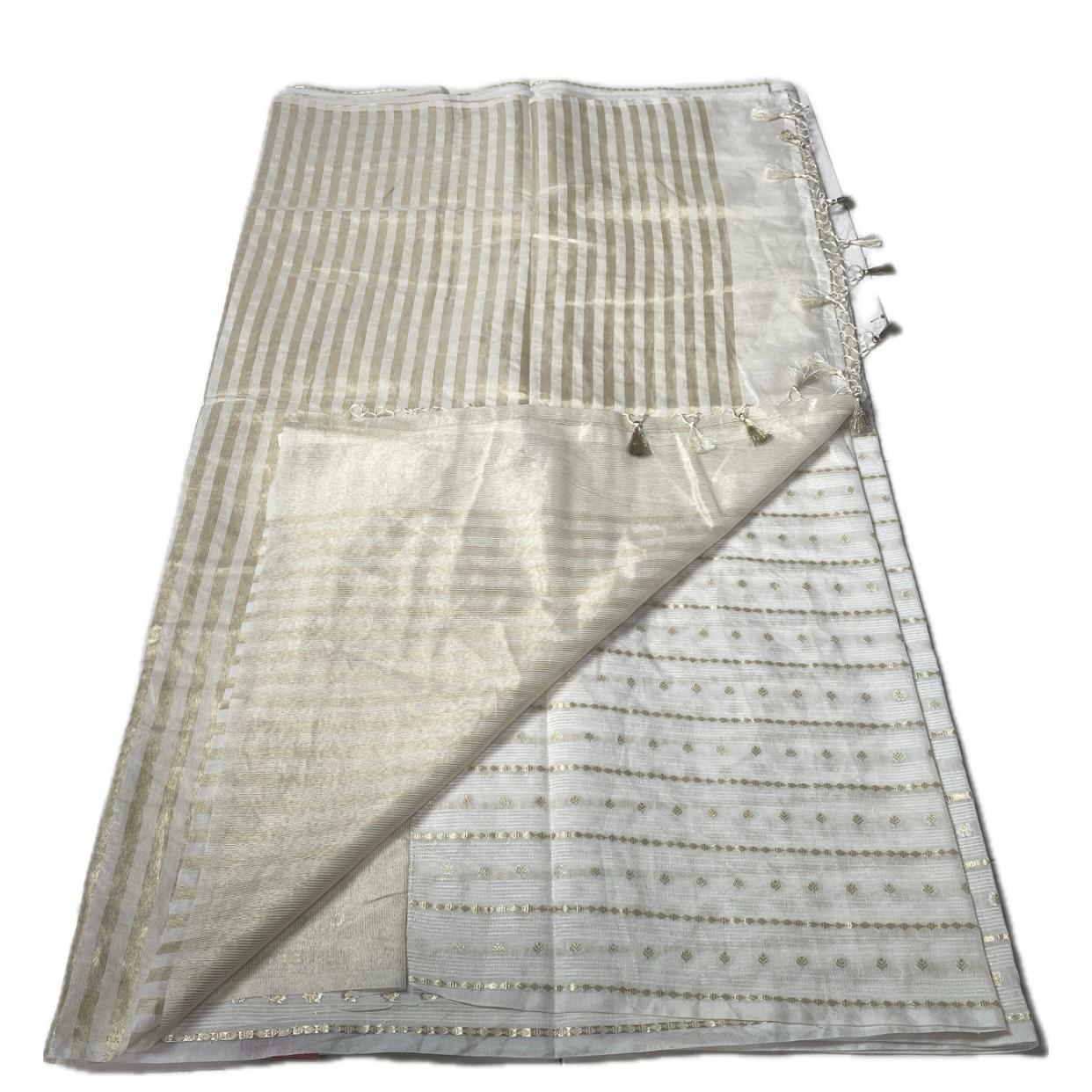 ✨Banarasi Silk Golden Butti Saree✨