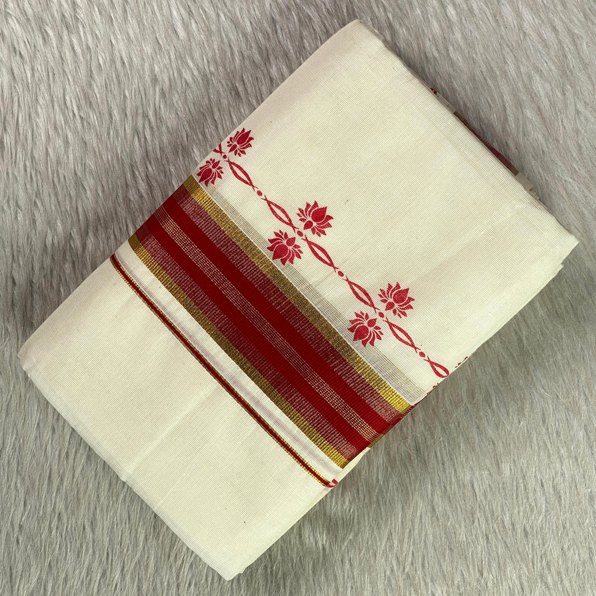 Kerala Set Mund with Red Border