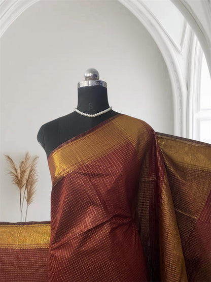 Kumari Matka Silk Checks Saree in Maroon