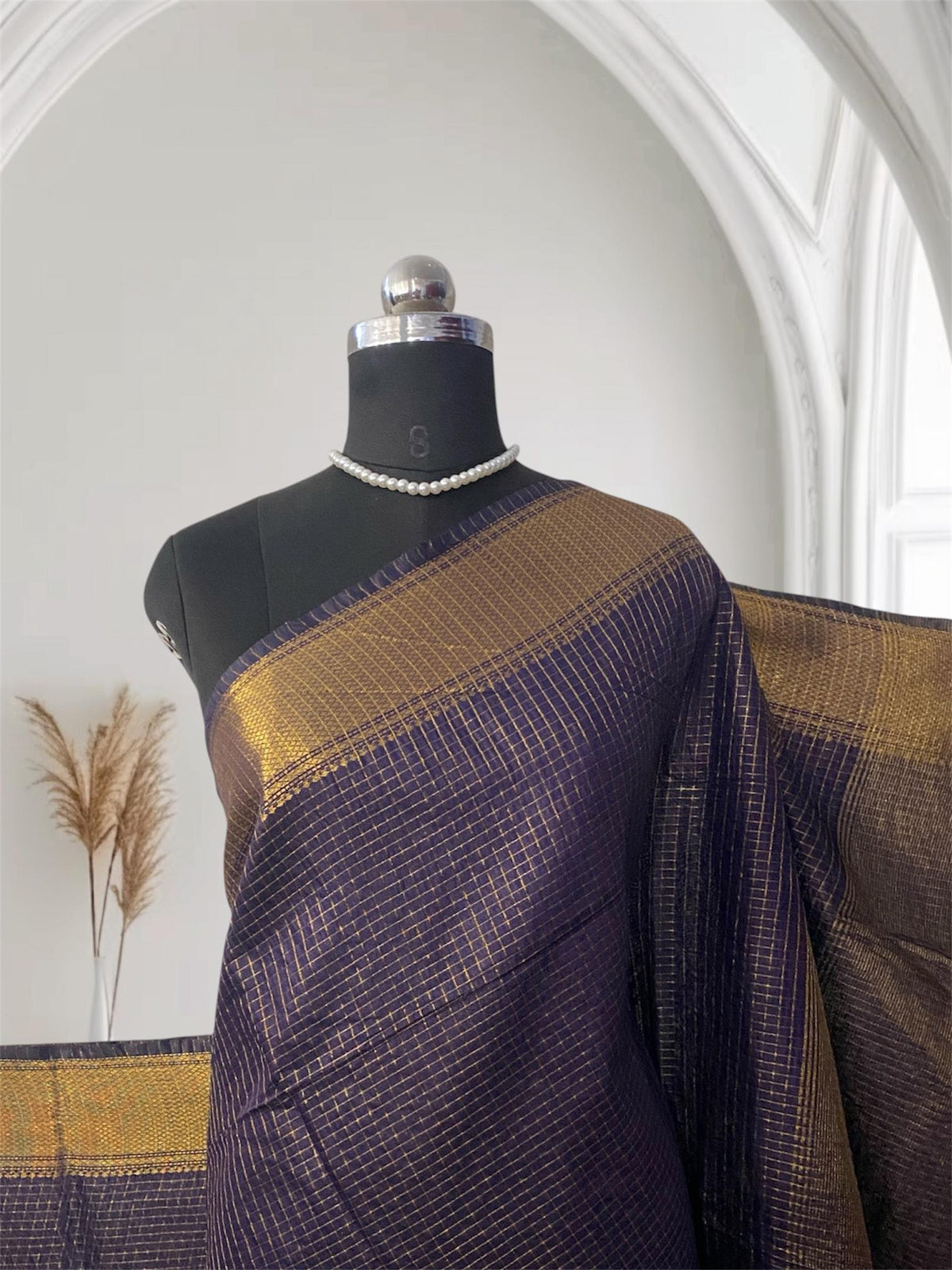 Kumari Matka Silk Checks Saree in Violet