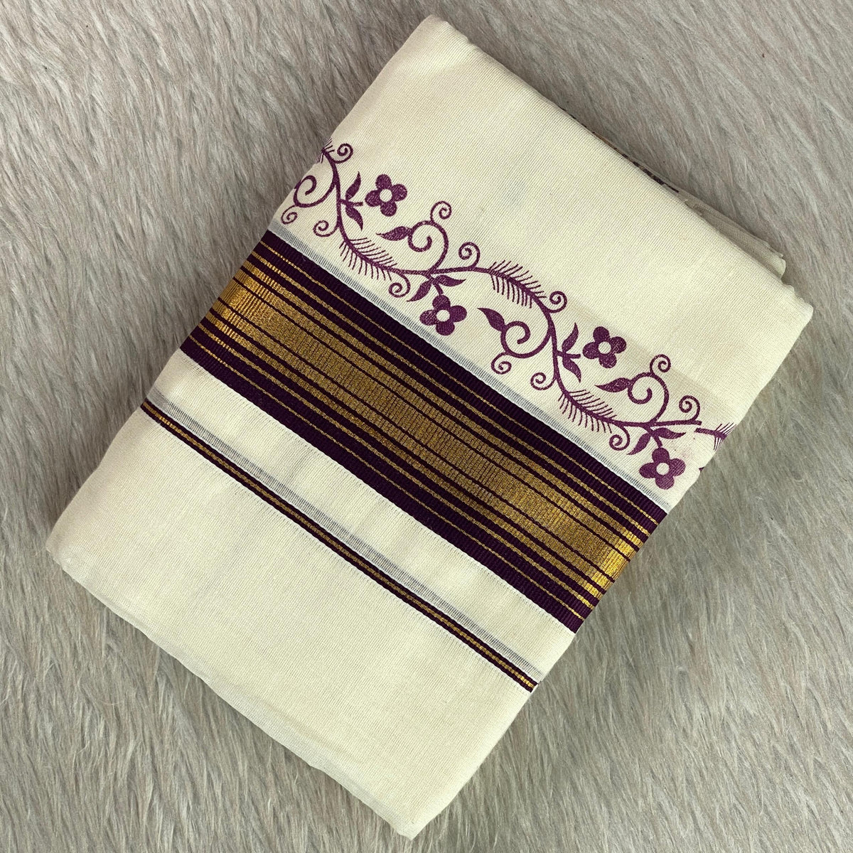 Cotton Kasavu Mundu with Violet & Golden Zari Floral Border. 🌿