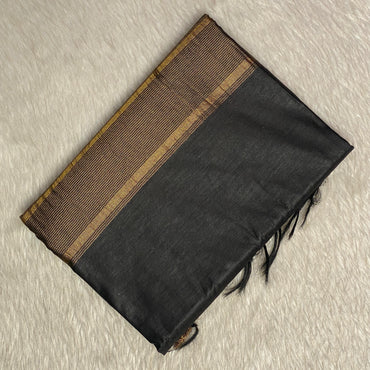 Anuradha Viscose Matka Saree in Black