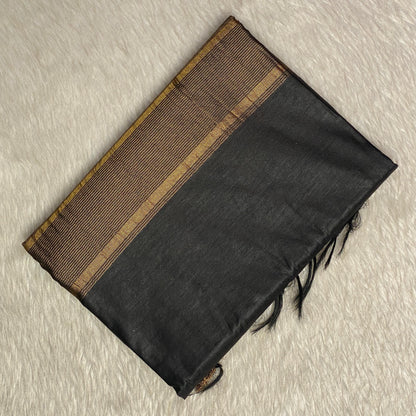 Anuradha Viscose Matka Saree in Black