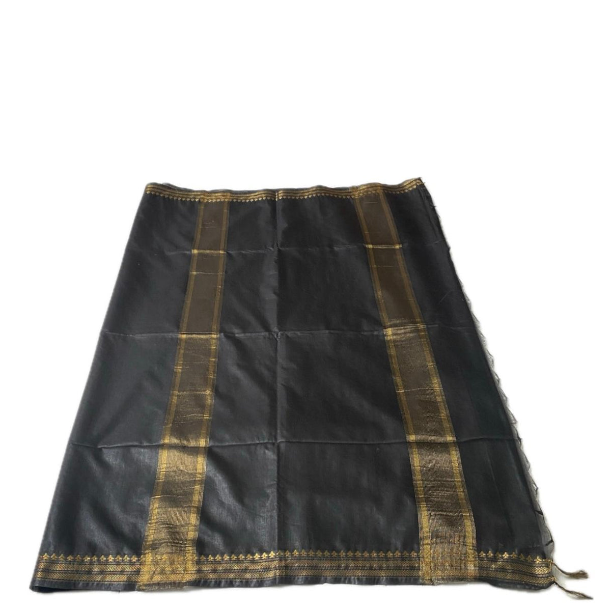 Anuradha Viscose Matka Saree in Black