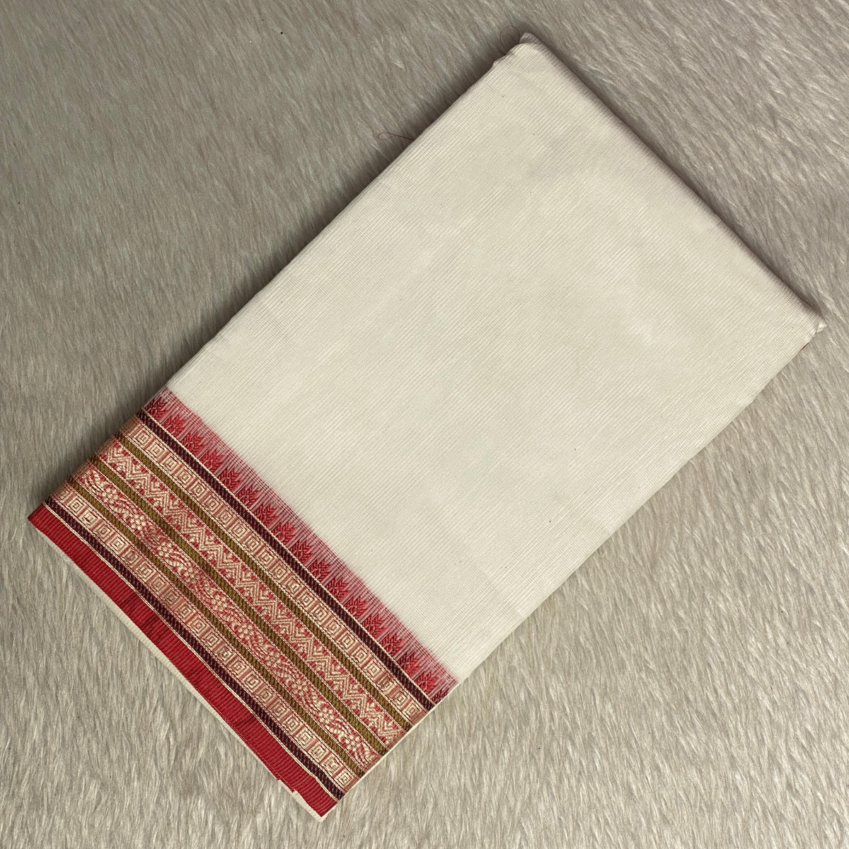 Yamini Kotta Silk Light Weight saree with Red Border