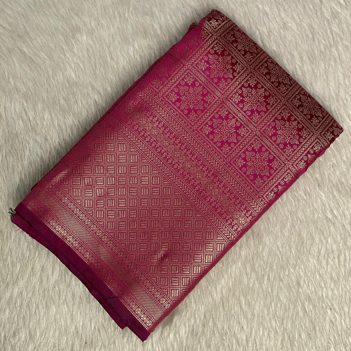 Bridal Pink Kanjivaram Silk Saree with Antique Gold Zari Motif (Wedding Collections)