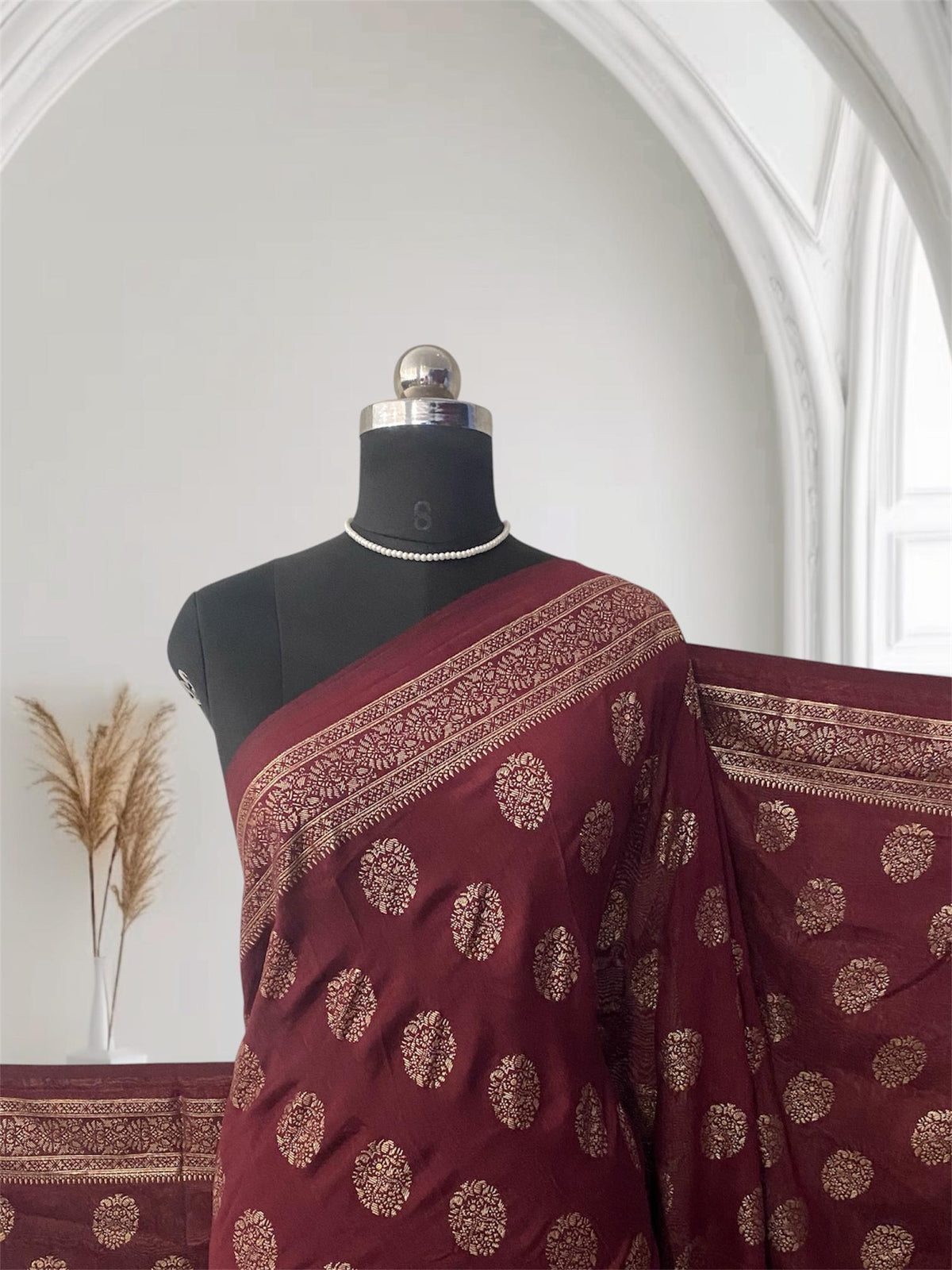 Vaigha Vichitra Jalar Kashmiri Silk Maroon Dress Code