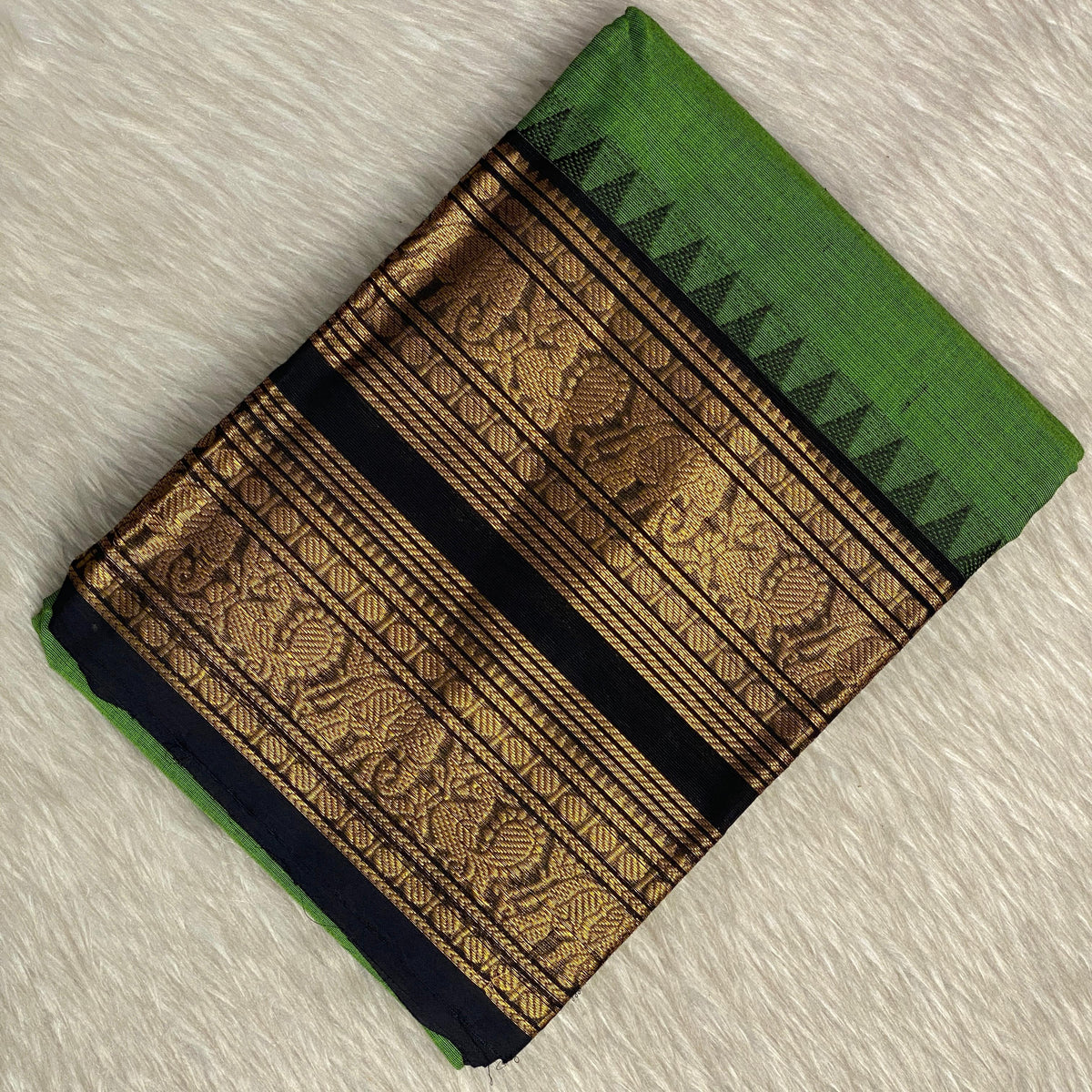 Classic Emerald Green Kanchi Cotton Saree with Traditional Border