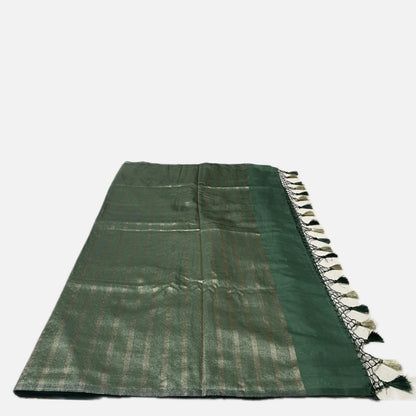 ✨Kannaki Banarasi Silk Golden Butti Saree Green✨
