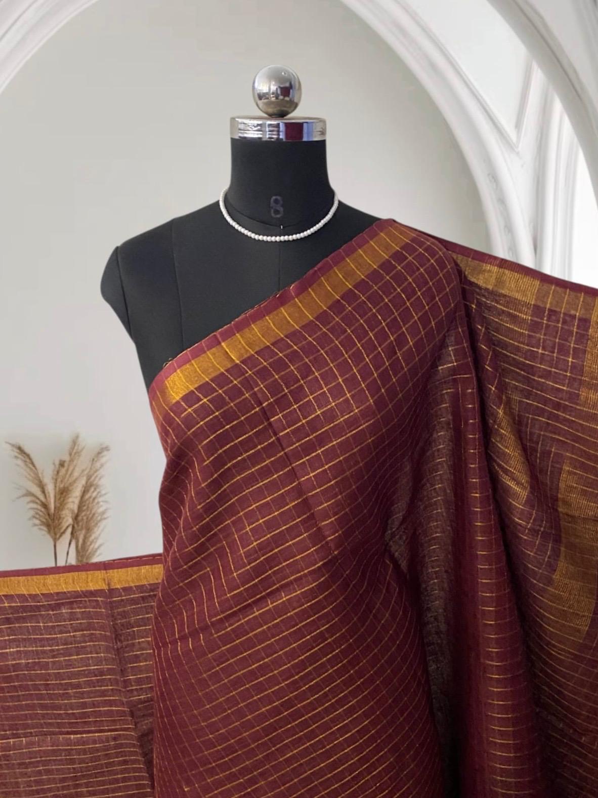 Vyshali Linen Jute Saree in Maroon Checks