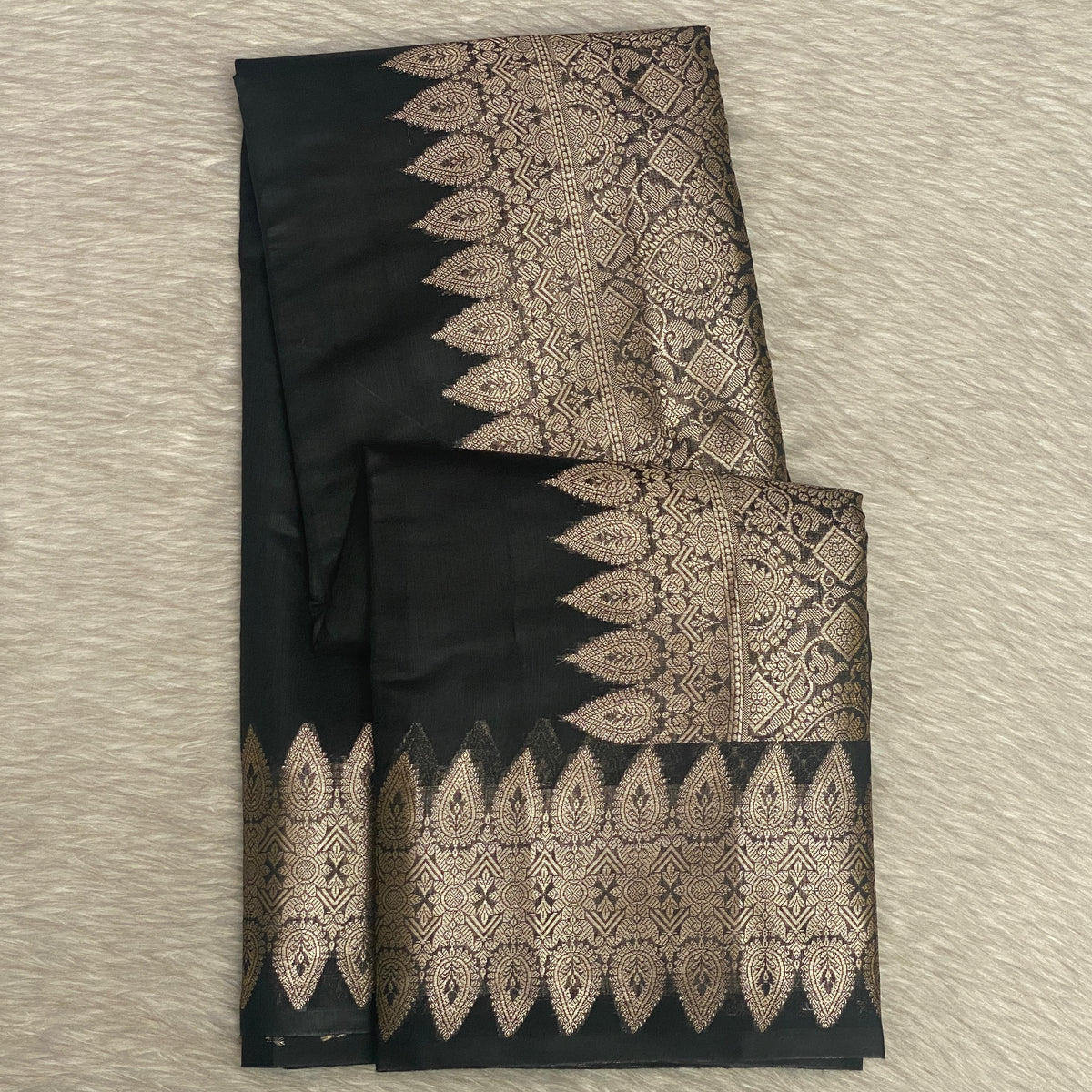 Classic Black Designer Soft Silk Saree with Rich Zari Pallu