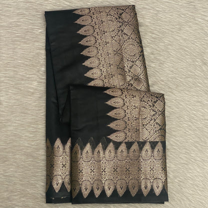 Classic Black Designer Soft Silk Saree with Rich Zari Pallu