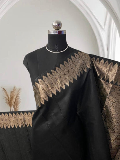 Classic Black Designer Soft Silk Saree with Rich Zari Pallu