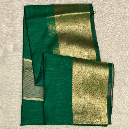 Ankitha Semi Linen Saree in Green