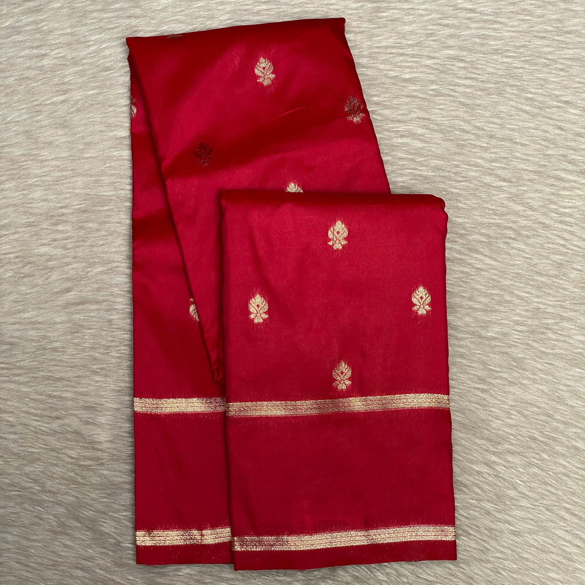 Aathmika Red Silk Saree with Golden Border Kara