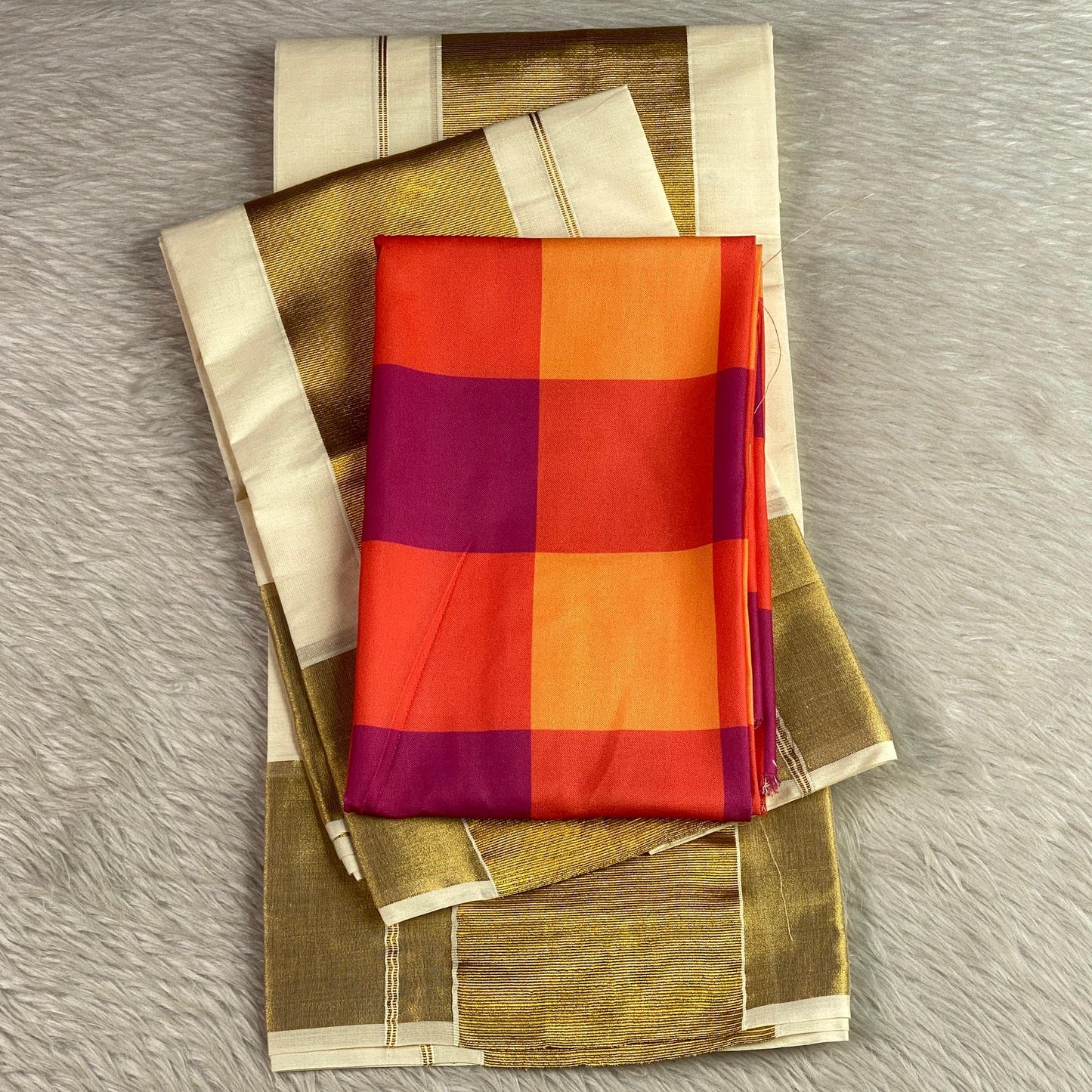 Hemangi Traditional Kerala Cotton Kasavu Saree with Festive Blouse Combo