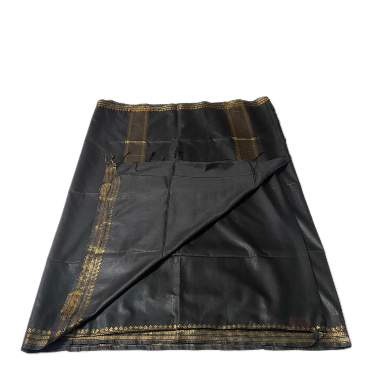 Anuradha Viscose Matka Saree in Black
