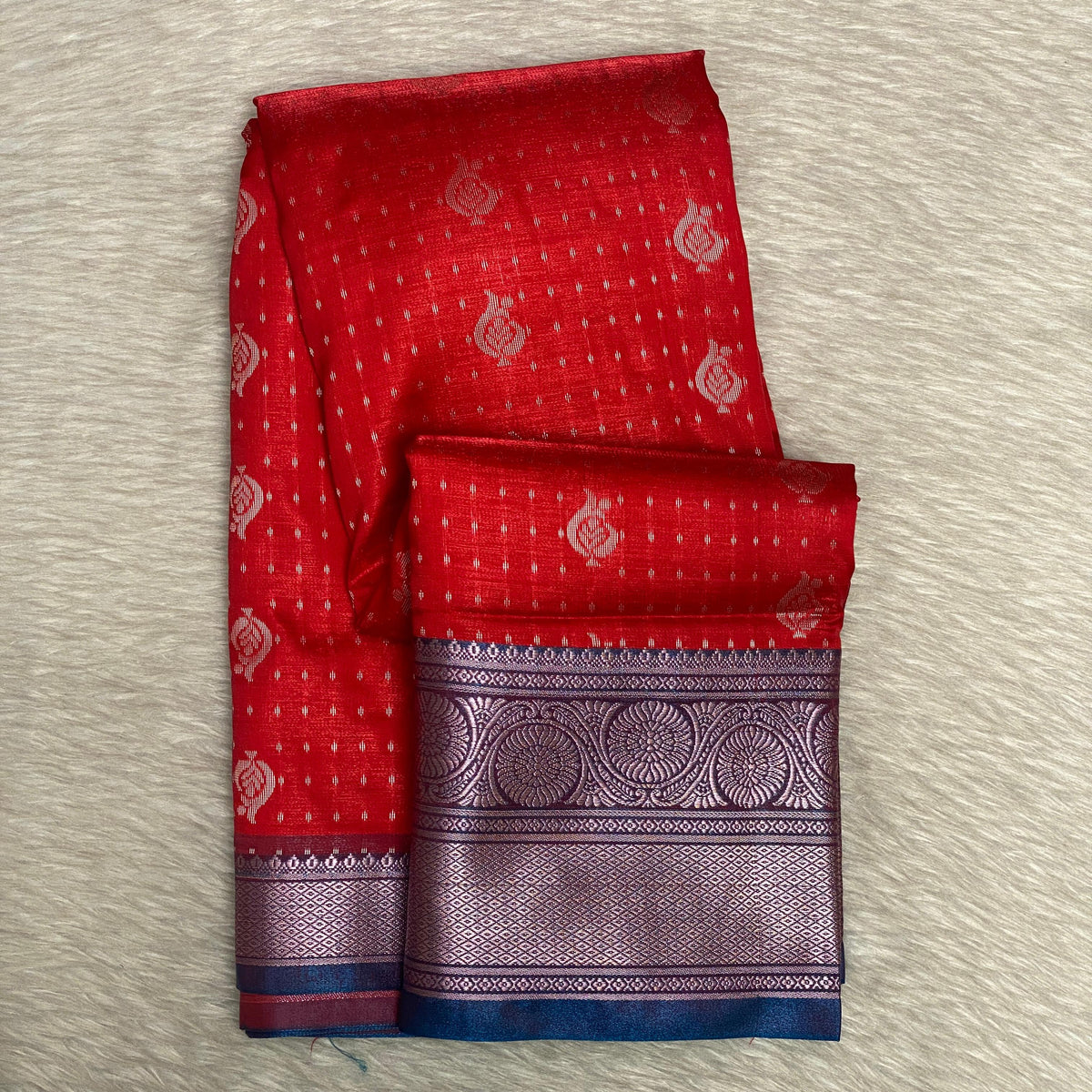 Semi Soft Silk in Red